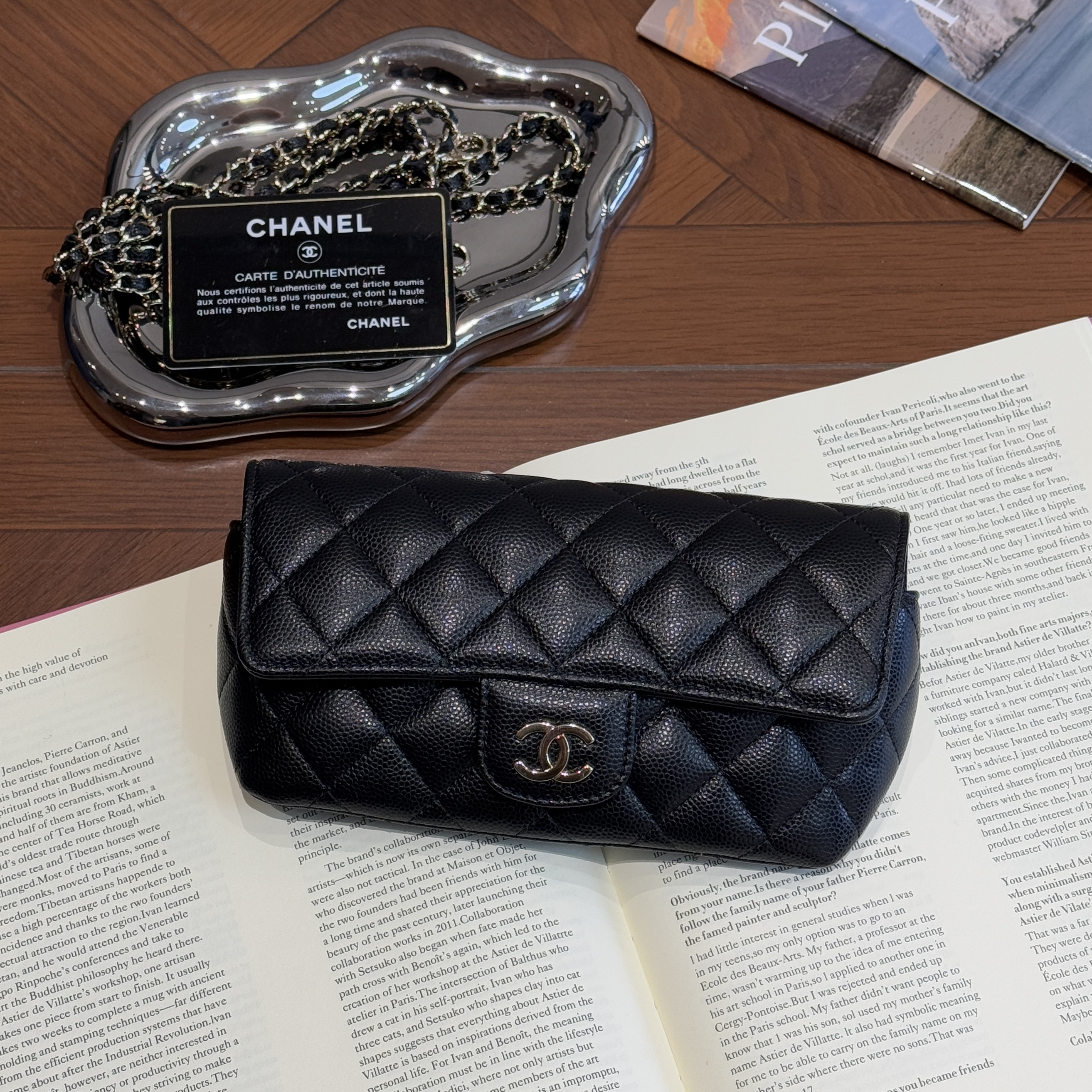 99新 Chanel/香奈儿 眼镜手机收纳包 黑金牛皮 32开有保卡