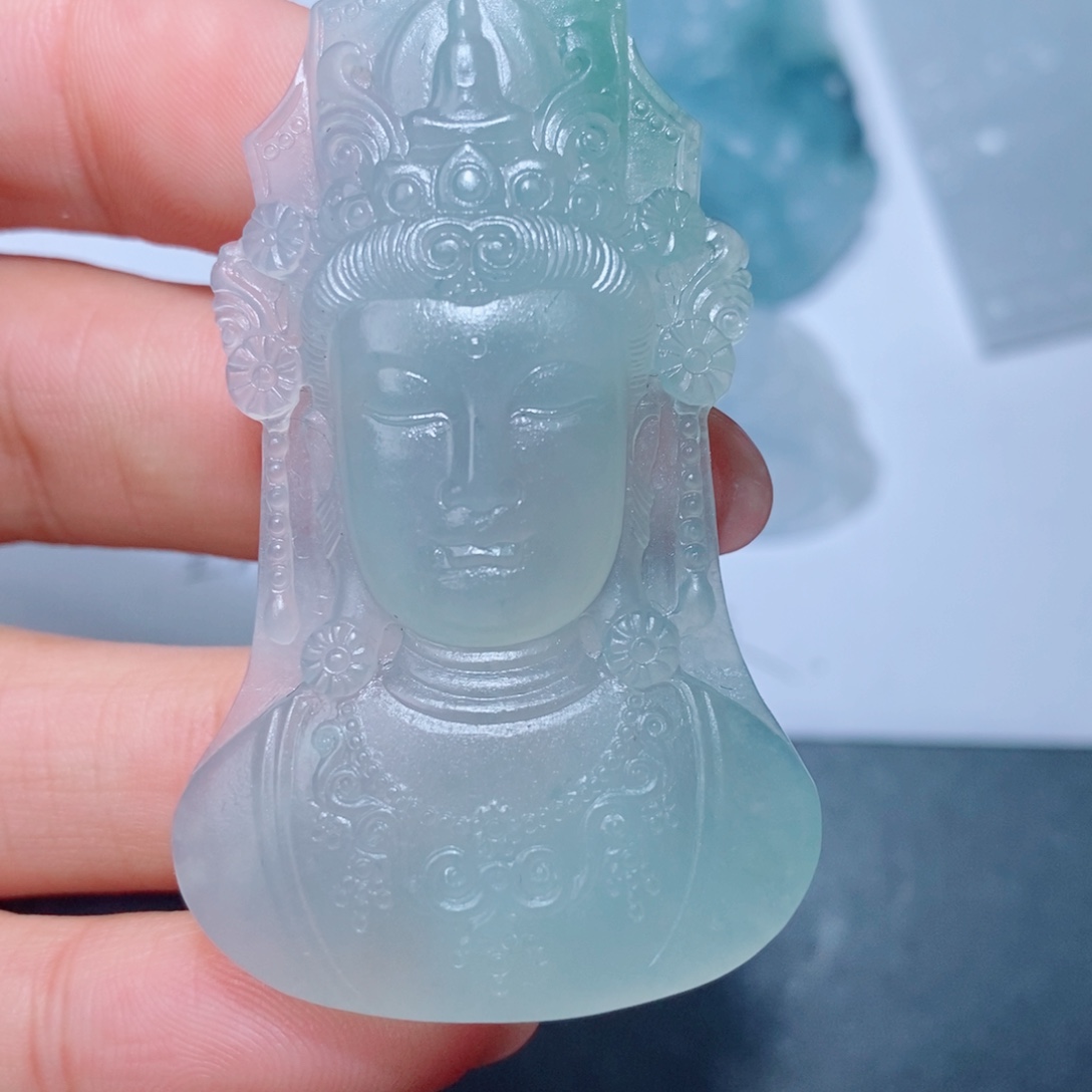 未镶嵌吊坠定制翡翠