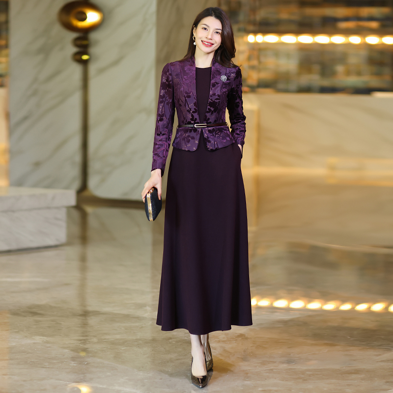紫色加厚毛呢连衣裙女2025秋冬新款修身长裙百搭打底保暖裙子
