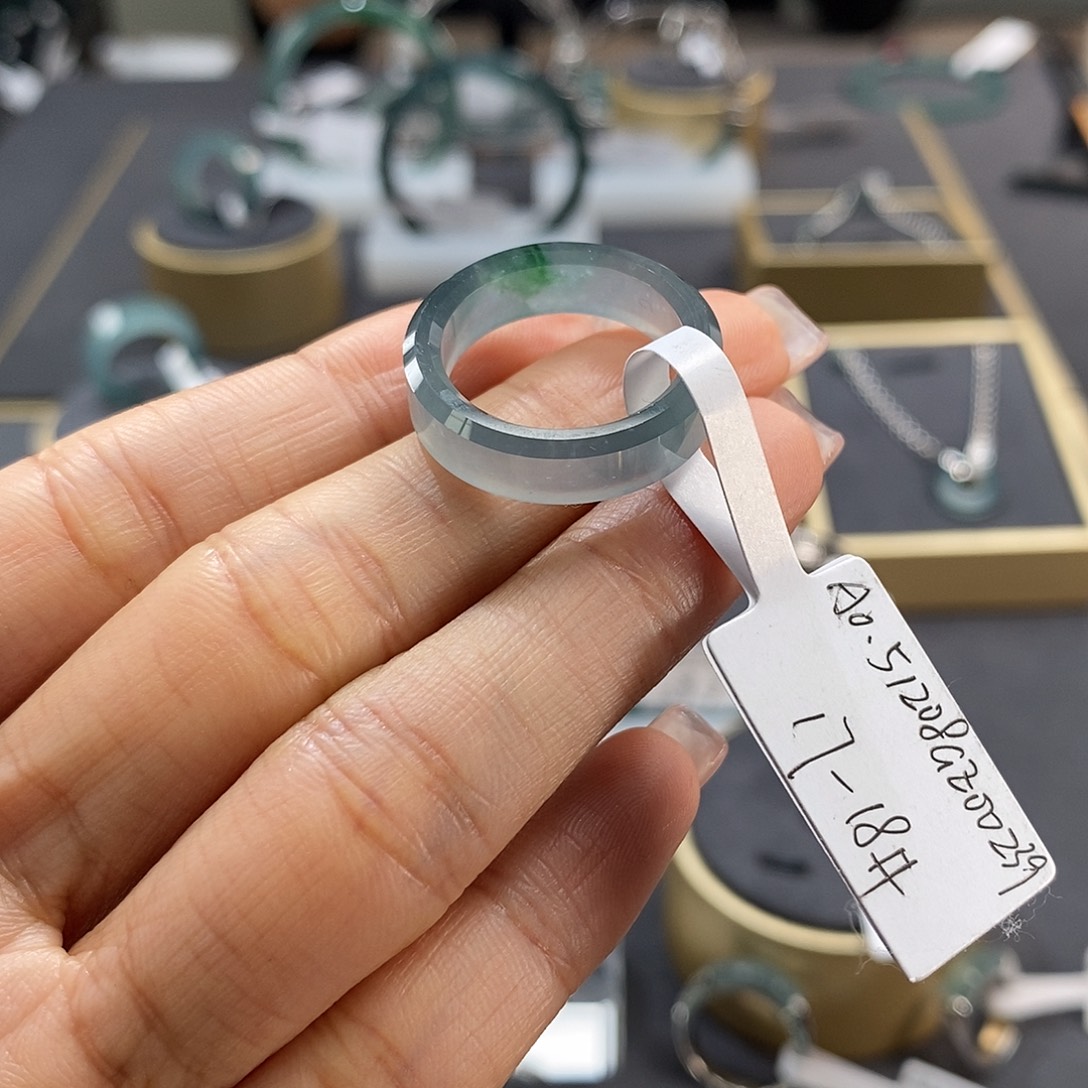 翡翠未镶嵌手镯戒指17