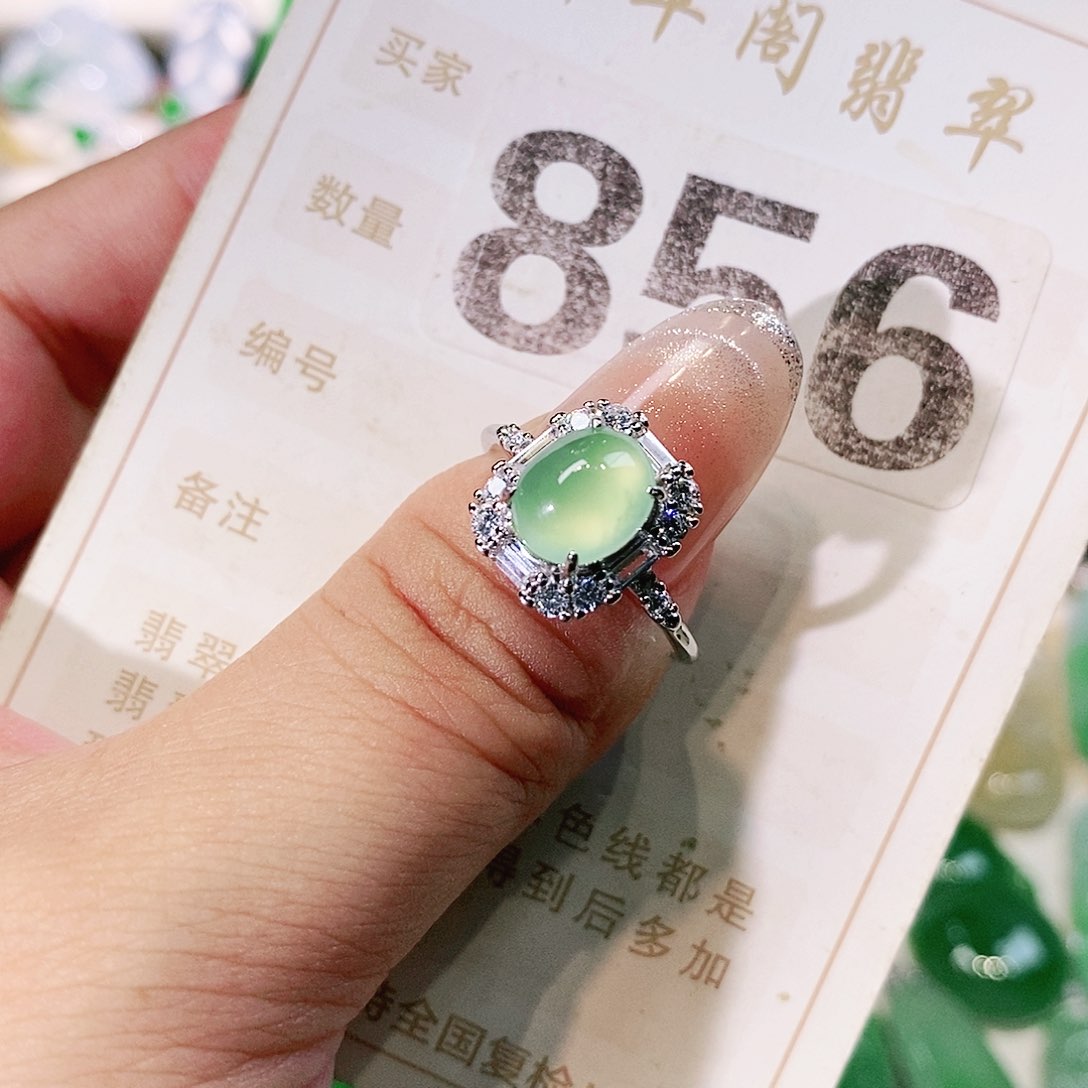 【闪购商品】翡翠挂件未镶嵌裸石