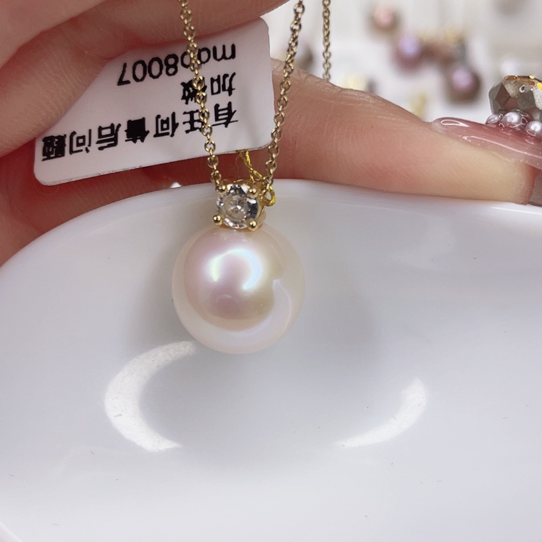 淡水珍珠吊坠(赠链)未镶嵌