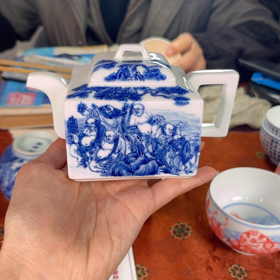 九鸣瓷艺九鸣瓷艺啊*