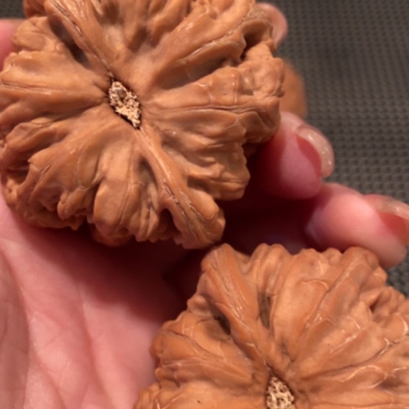 【闪购商品】吊坠文玩核桃大**宝粗