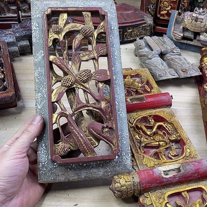 用***4香榧木茶室空间老木雕花板