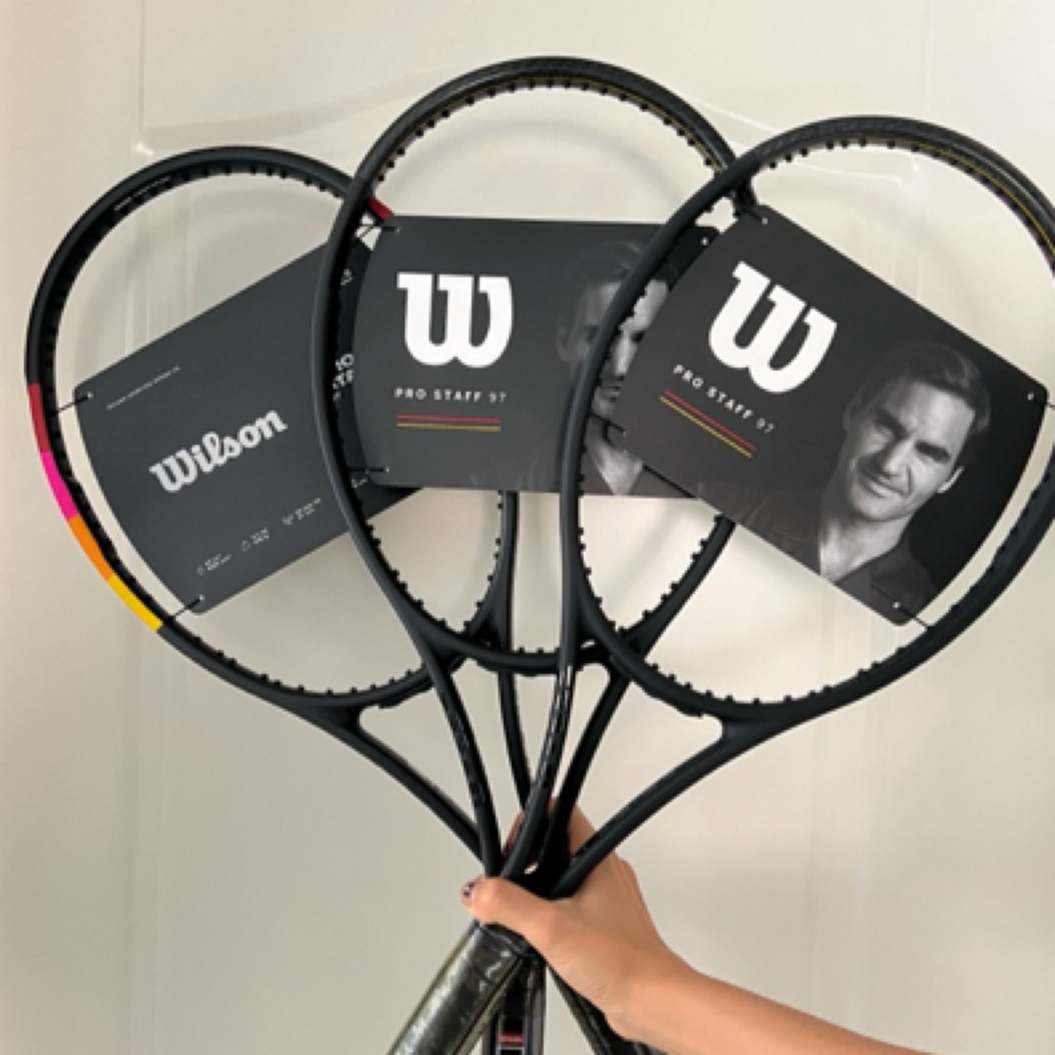 正品Wilson威尔胜PRO STAFF V13费德勒御用小黑拍全碳素网球拍