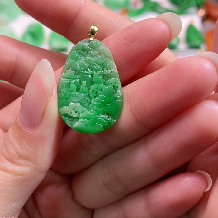 颈饰未镶嵌翡翠吊坠