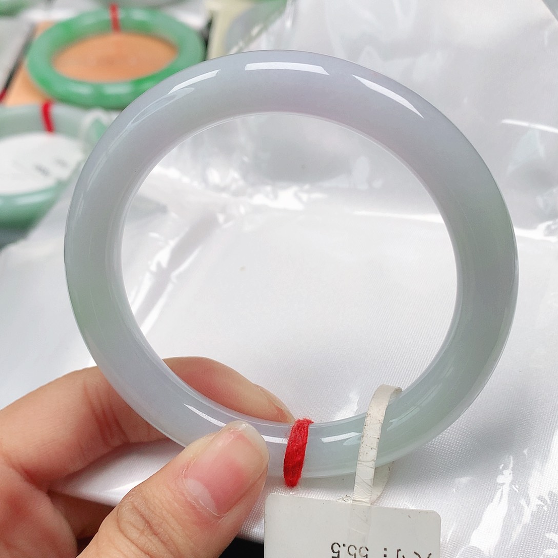 翡翠手镯（圆镯）未镶嵌天然翡翠手镯55