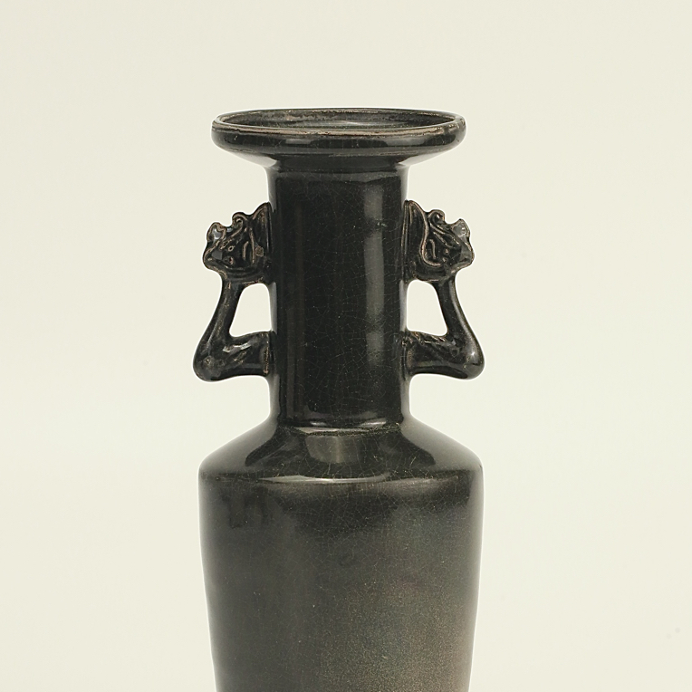 小梅窑双凤耳盘口瓶