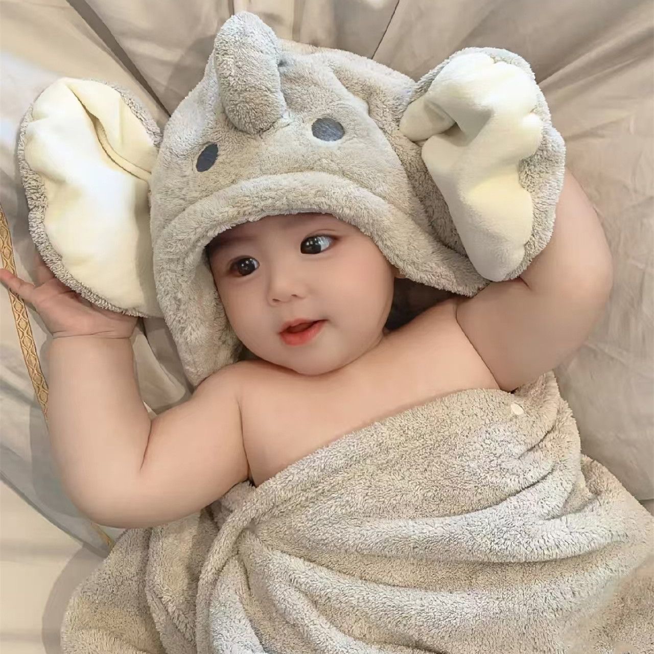 ole欧乐-大象浴巾             