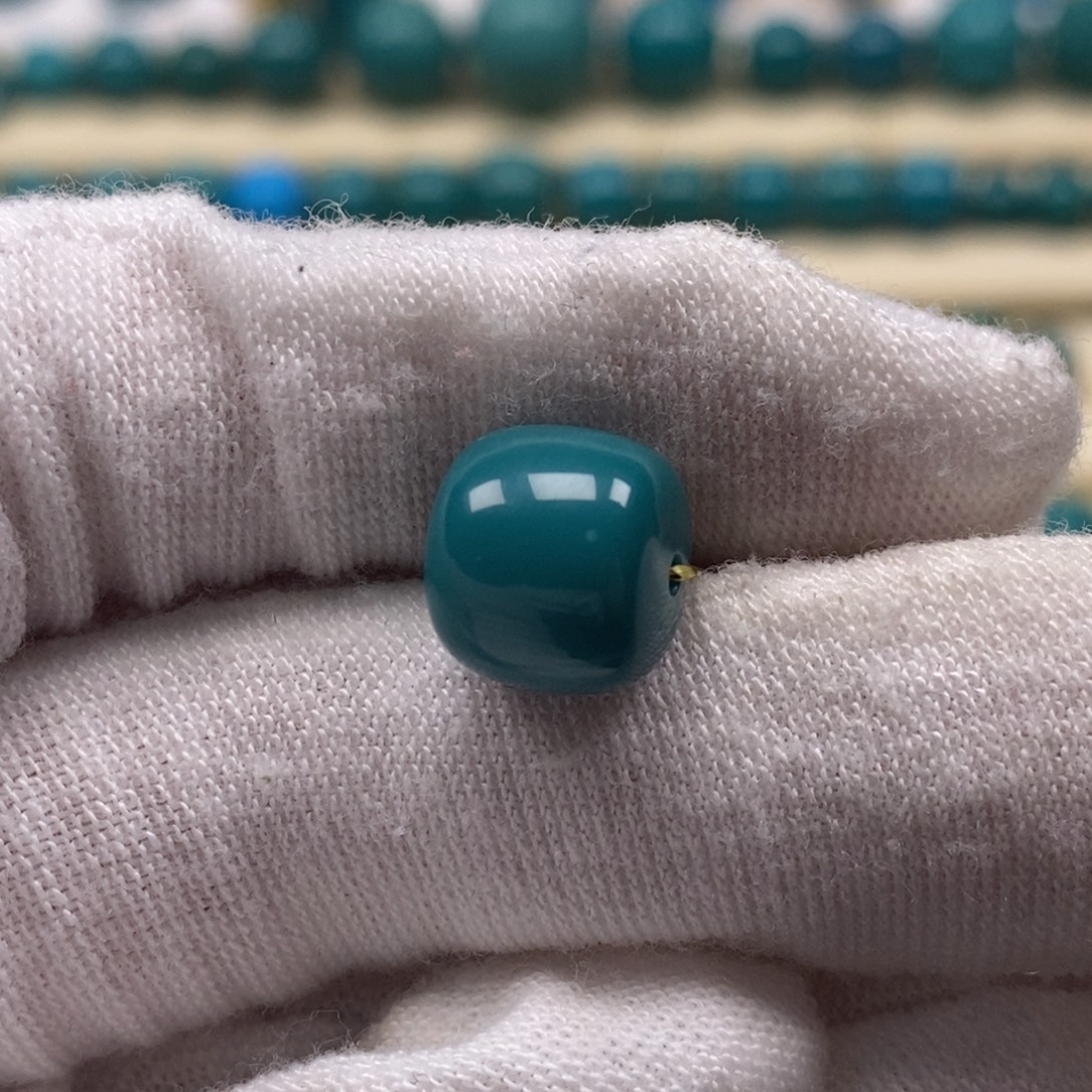 绿松石未镶嵌珠宝奇石10.2mm