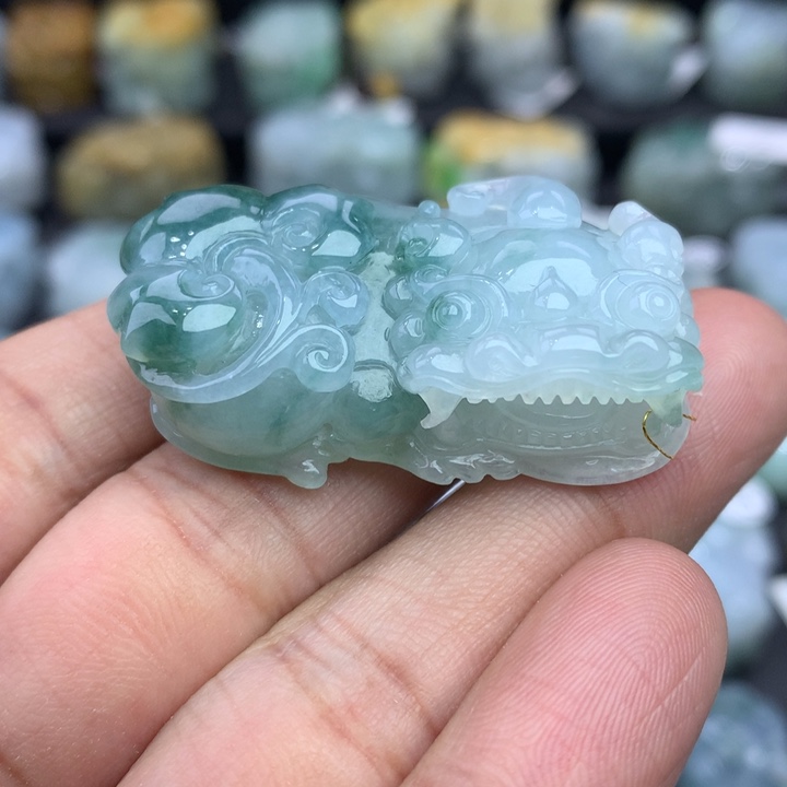 翡翠颈饰未镶嵌天然缅甸翡翠招财貔貅吊坠
