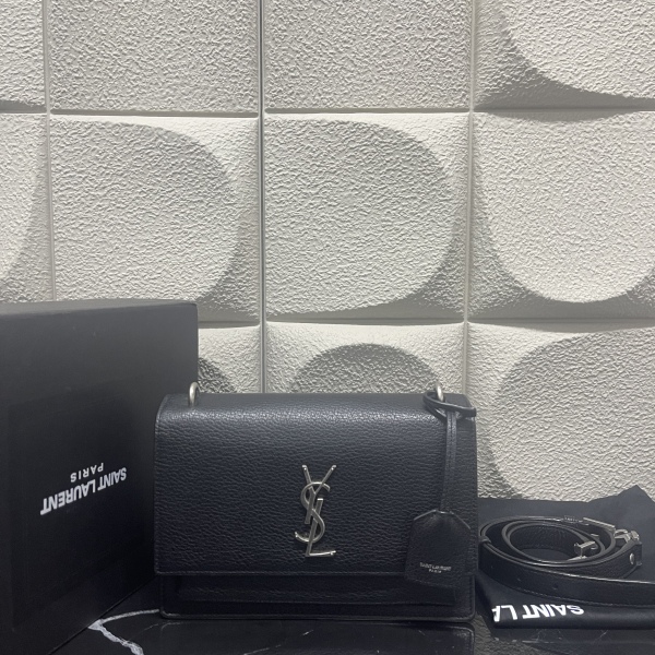 95新/圣罗兰/市场价19900/包包/250123XZ0018