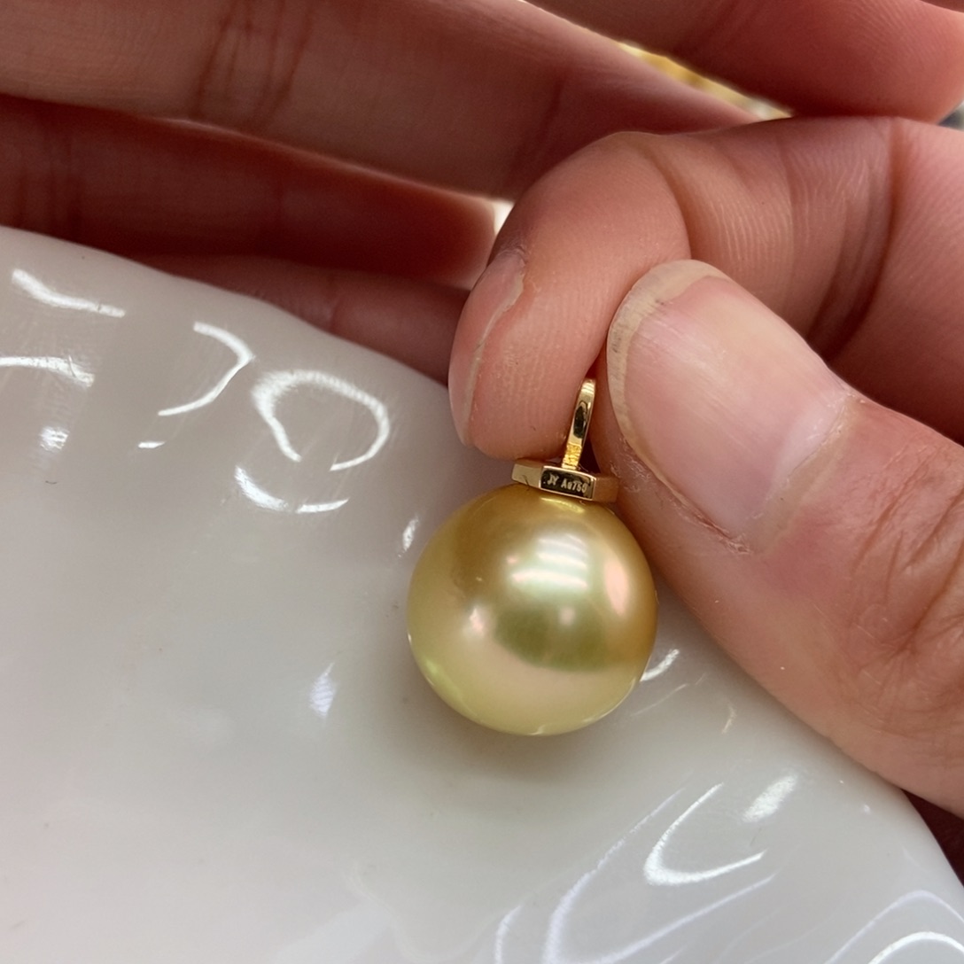 海水珍珠吊坠(不含链)18K金镶嵌