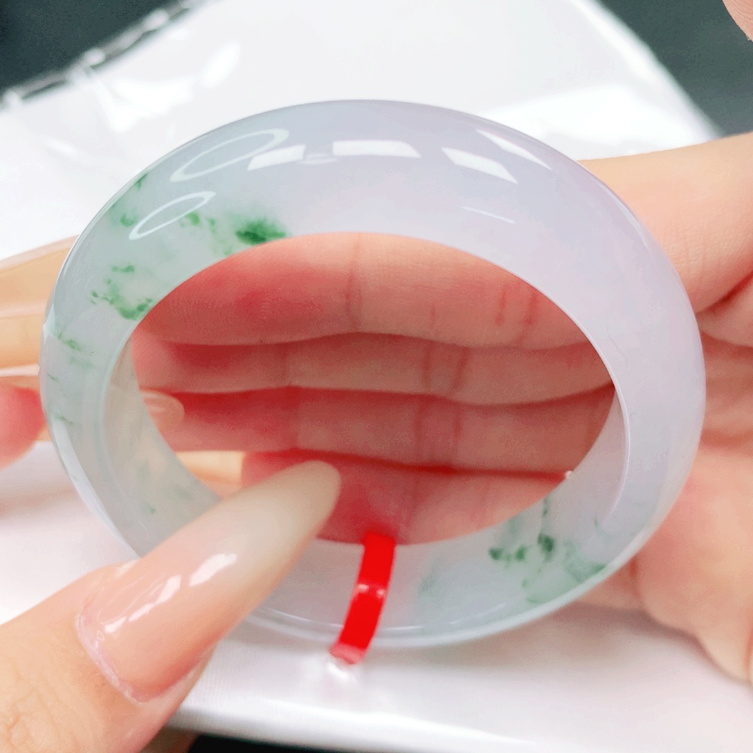 翡翠未镶嵌手镯54贵