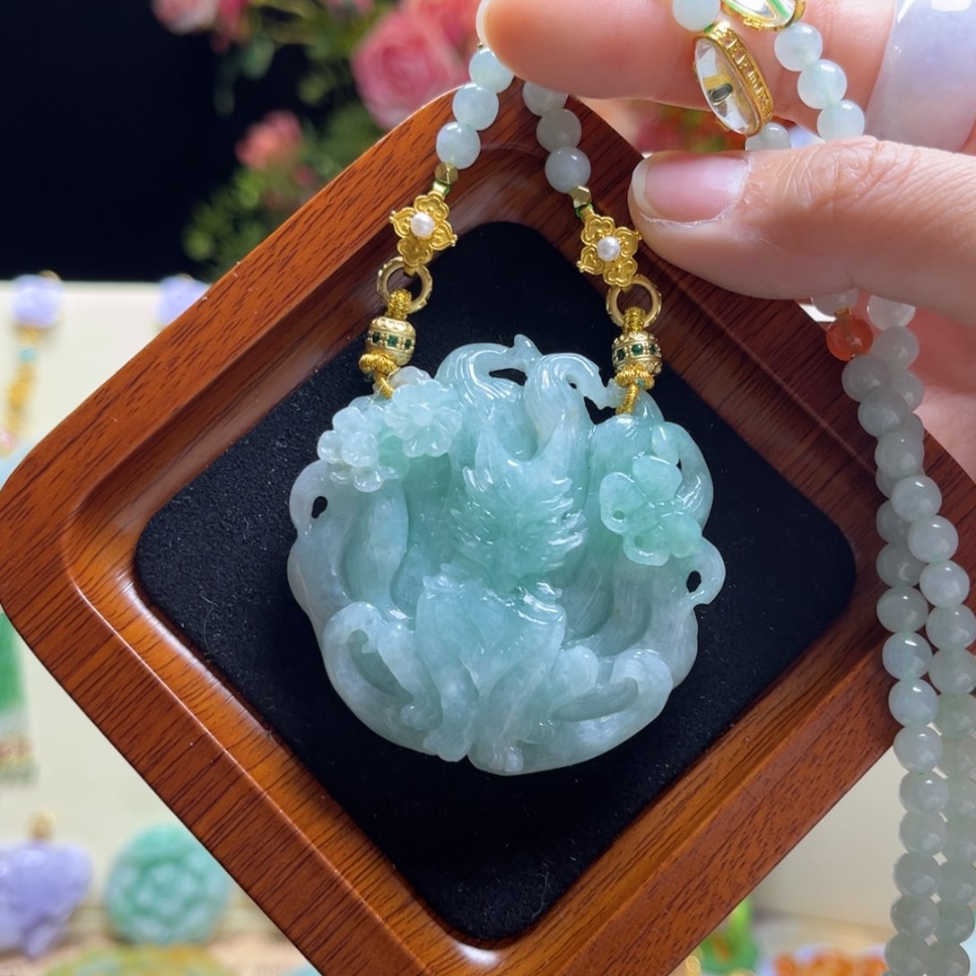 翡翠颈饰未镶嵌天然