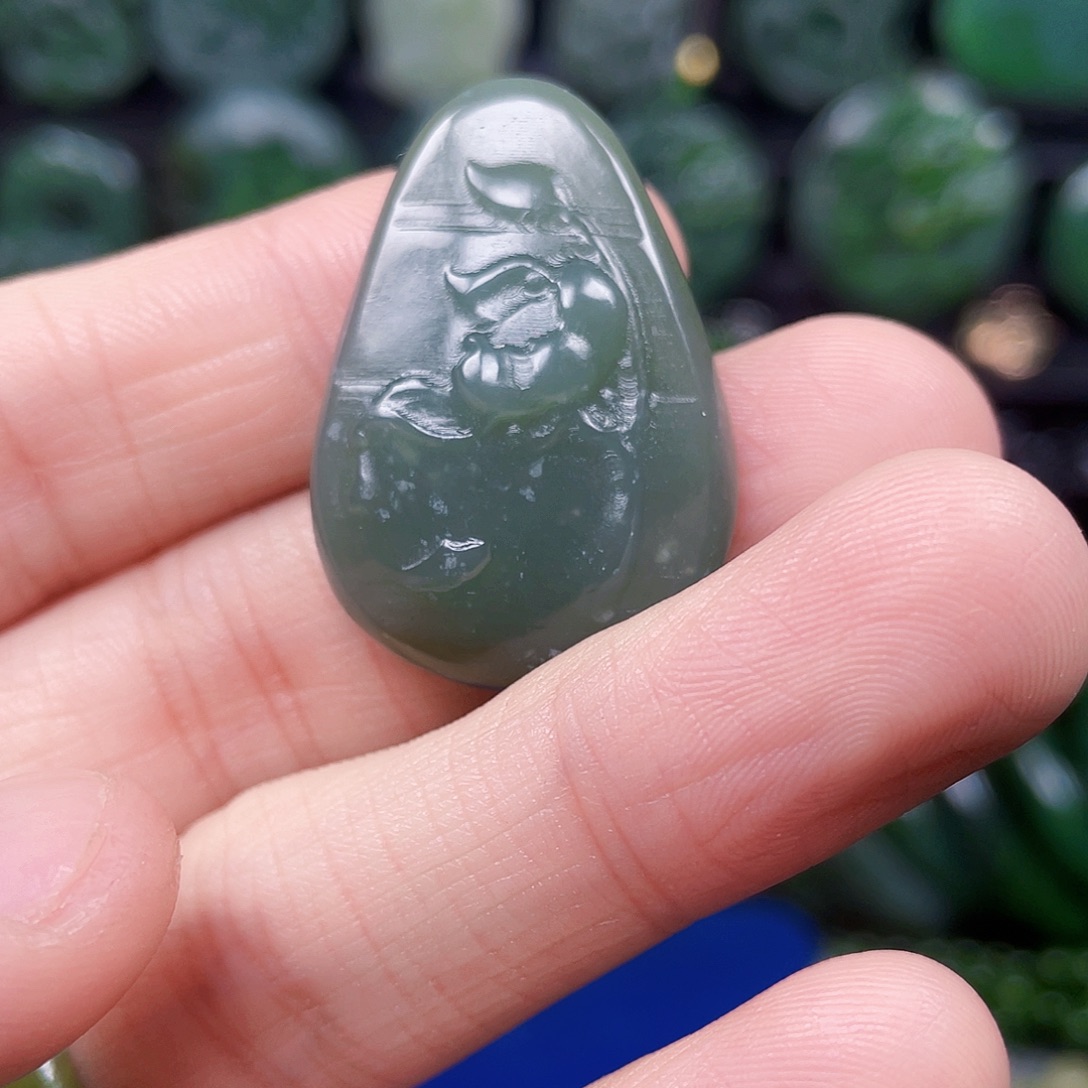 和田玉未镶嵌珠宝半成品