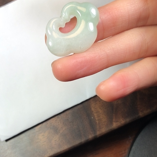 翡翠未镶嵌颈饰缅甸A货，每天下午1点半开播