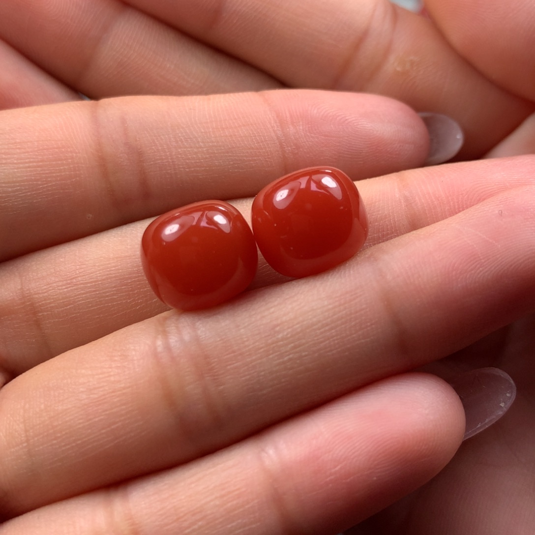 未镶嵌对珠南红玛瑙