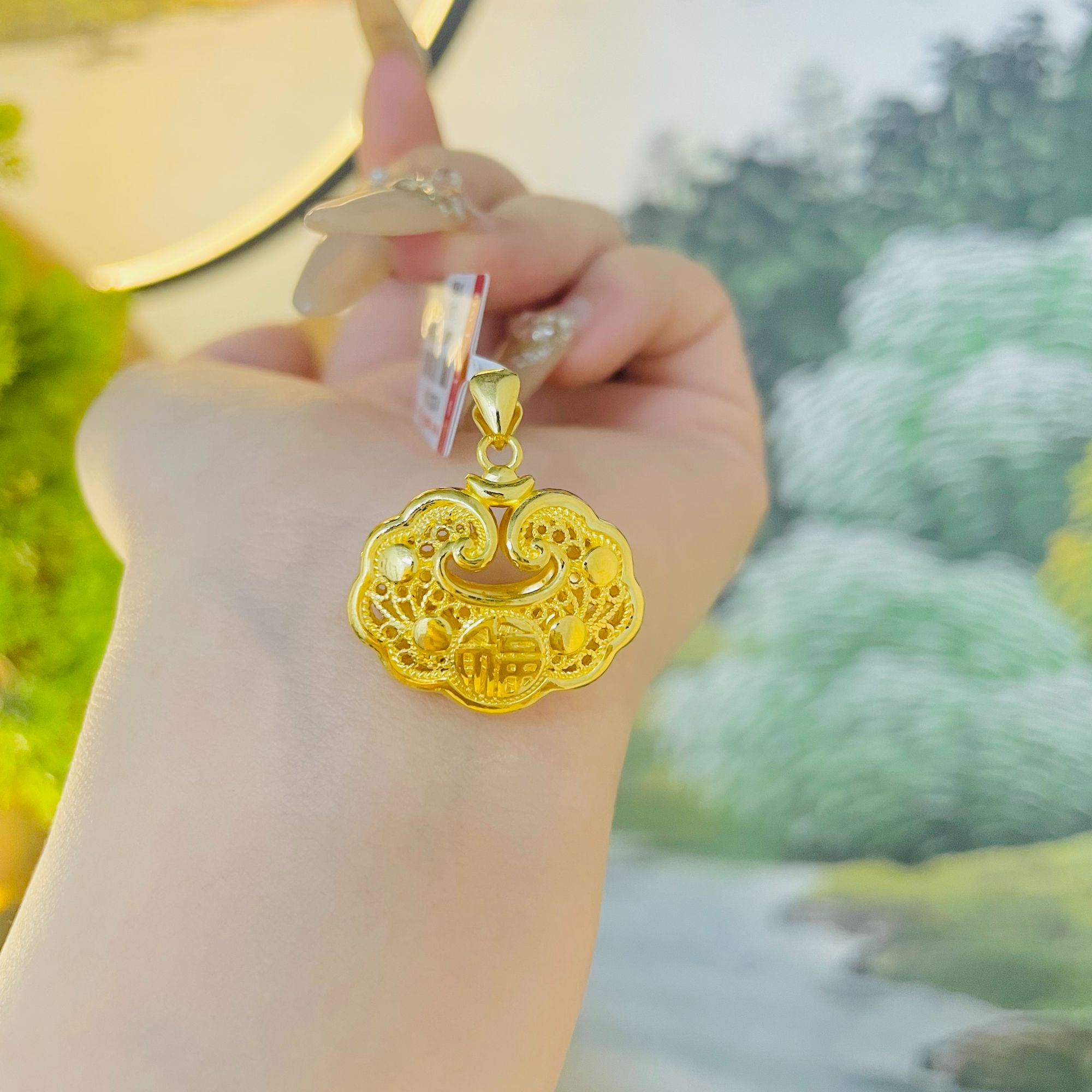 足金999 古法宫廷风福字锁黄金吊坠瓜子扣精致时尚（不含链）J1