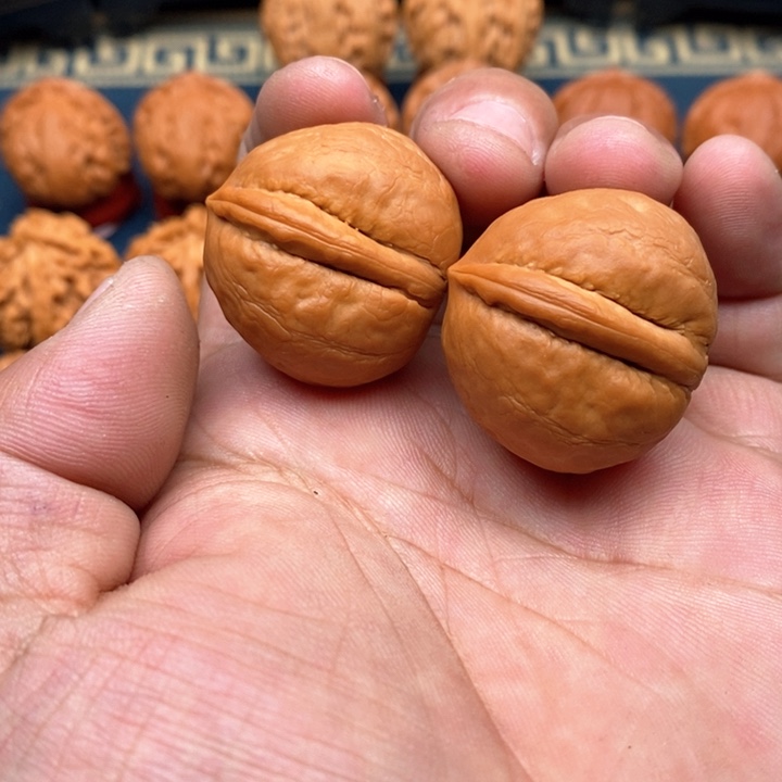 文玩核桃把件小海豚