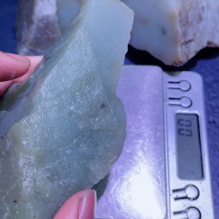 和田玉未镶嵌珠宝半成品