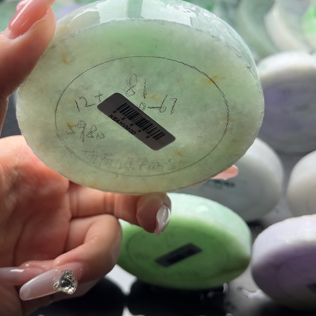 定制翡翠未镶嵌翡翠