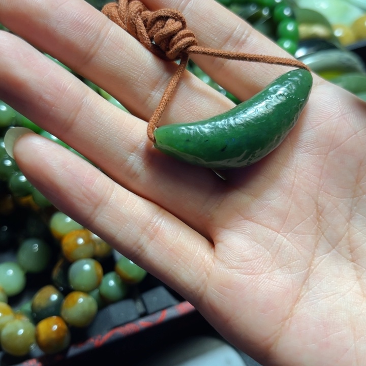 和田玉（碧玉）未镶嵌手链