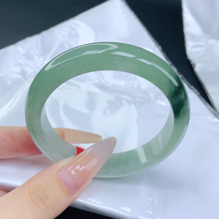 翡翠手镯未镶嵌54-55圈口