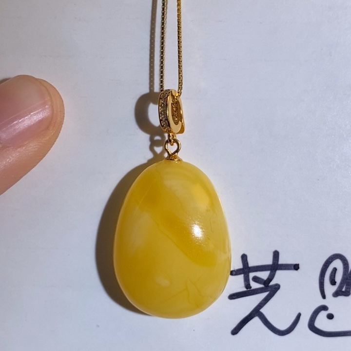 暮***城琥珀未镶嵌珠宝奇石