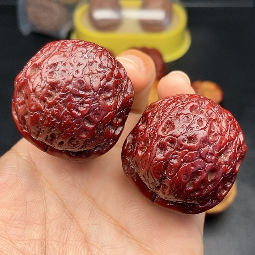 【闪购商品】把件文玩核桃K***Y43尺龙珠61.7克