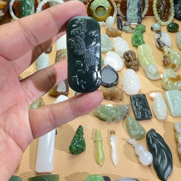 和田玉颈饰未镶嵌定制款