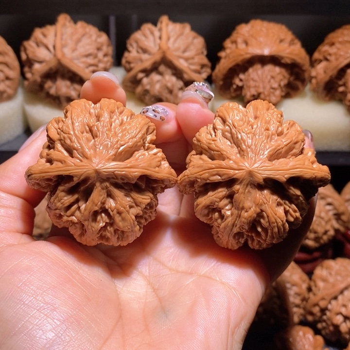 文玩核桃把件47平谷大粗筋