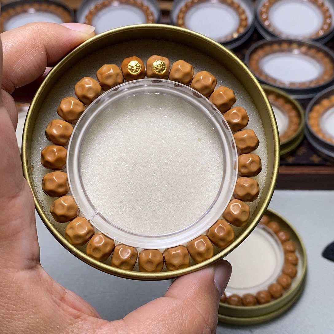 猴头核桃手串20号18k双标深坑奶酪10左右