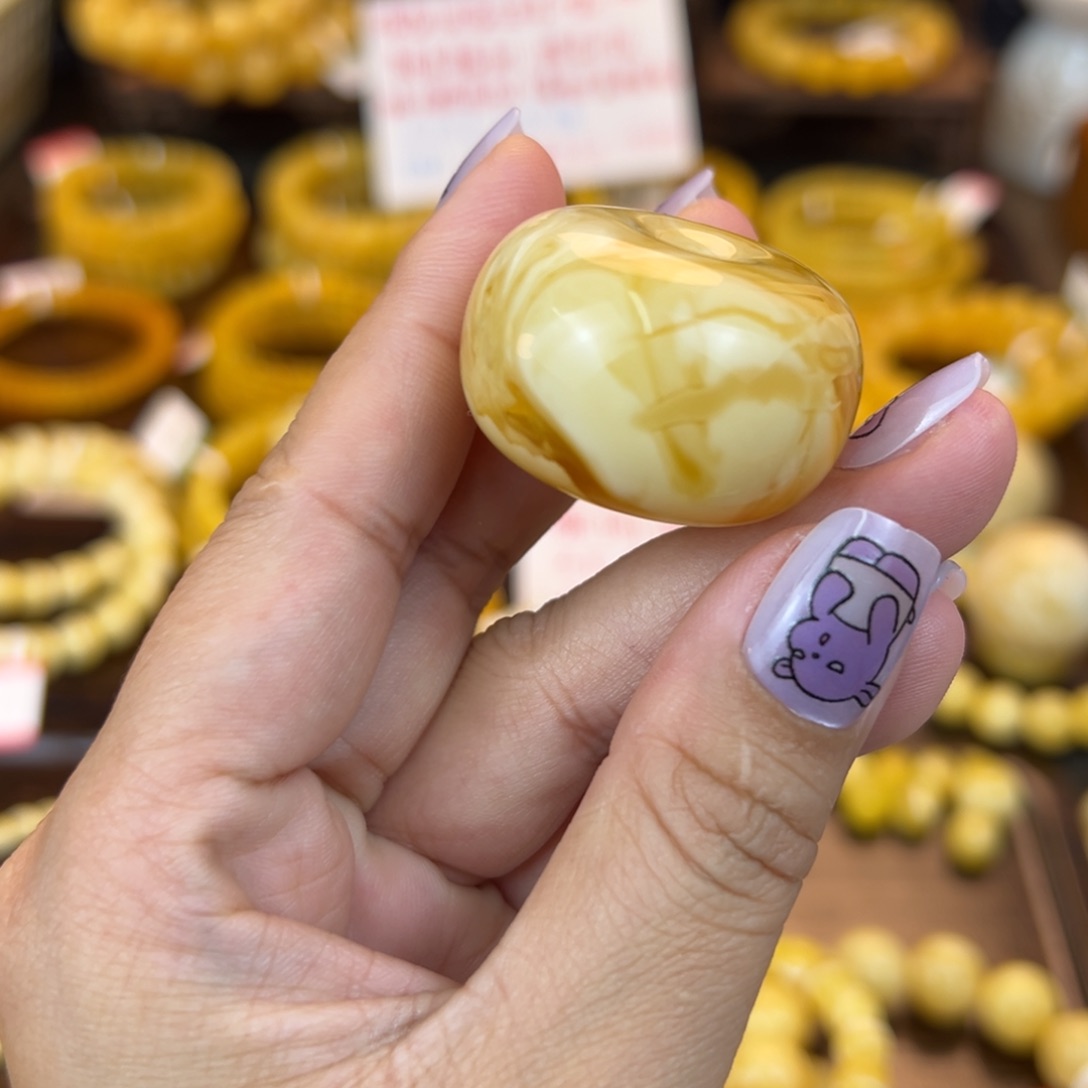 琥珀裸石未镶嵌kkmmnnnnnmm