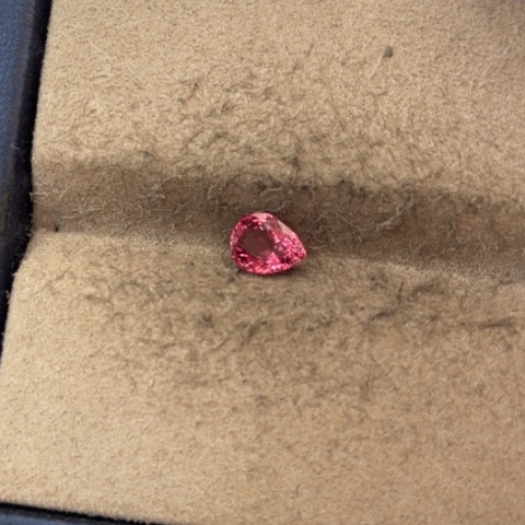 定制尖晶石裸石未镶嵌1克拉