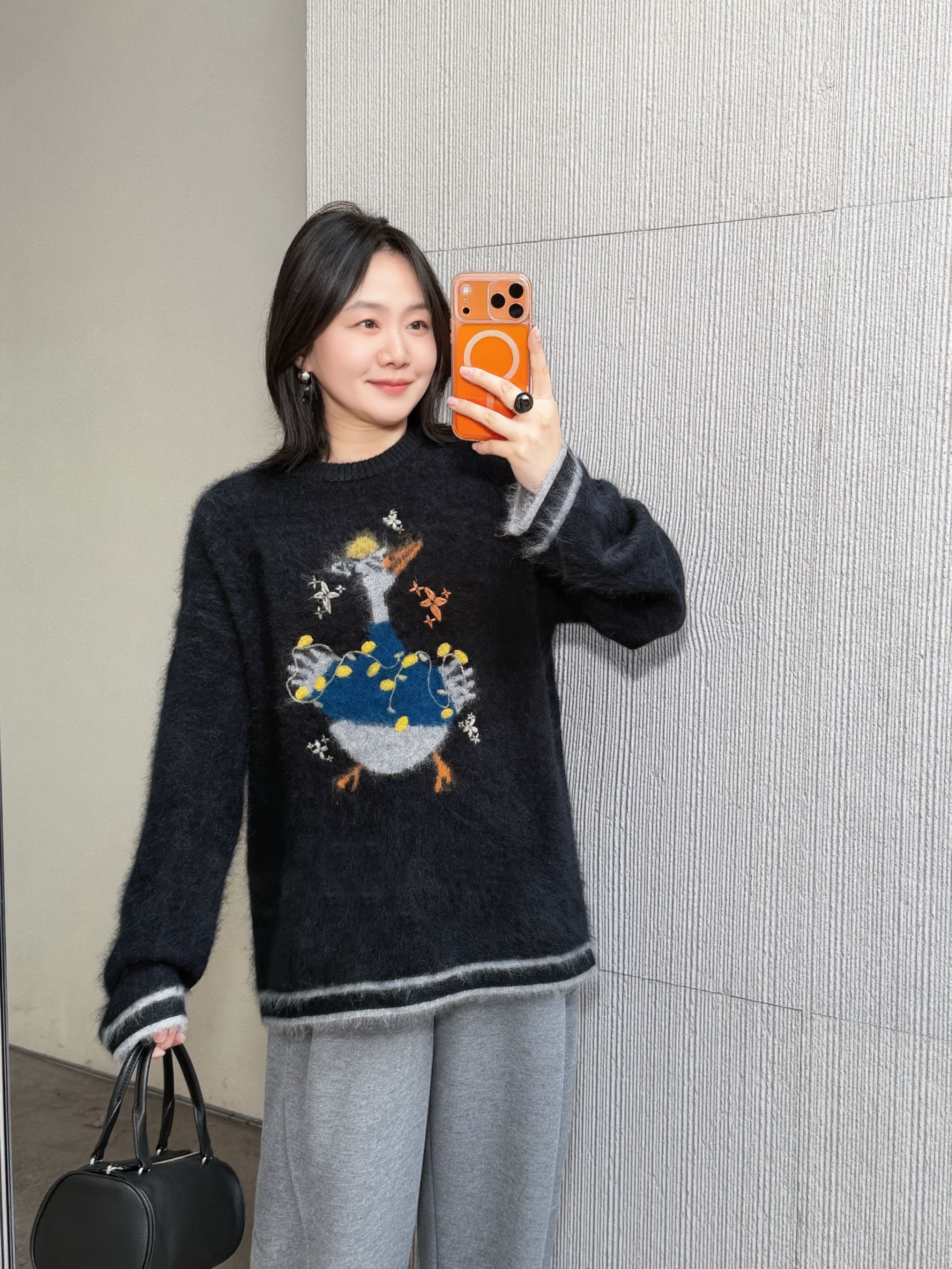 Purple | 紫 女厚款宽松型圆领衫印花宽松针织鸭子提花 82561