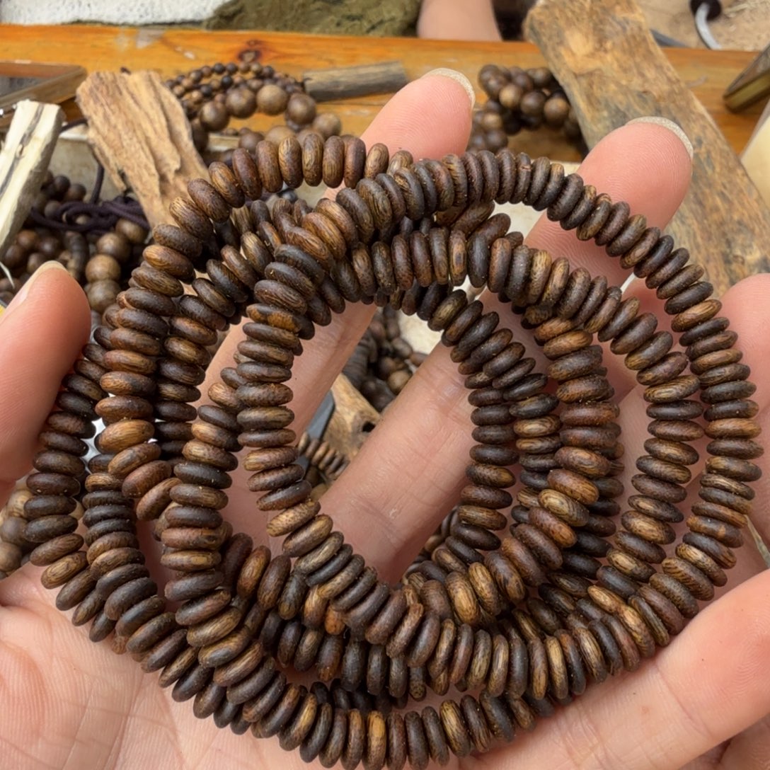 沉香碎屑沉香单圈树根料3克多样性发一