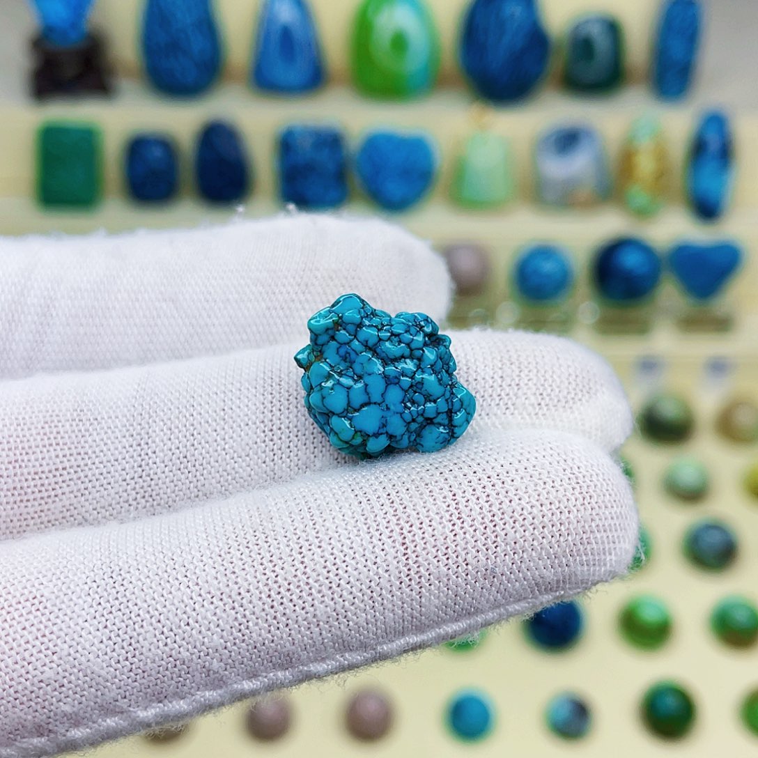 绿松石绿松石未镶嵌