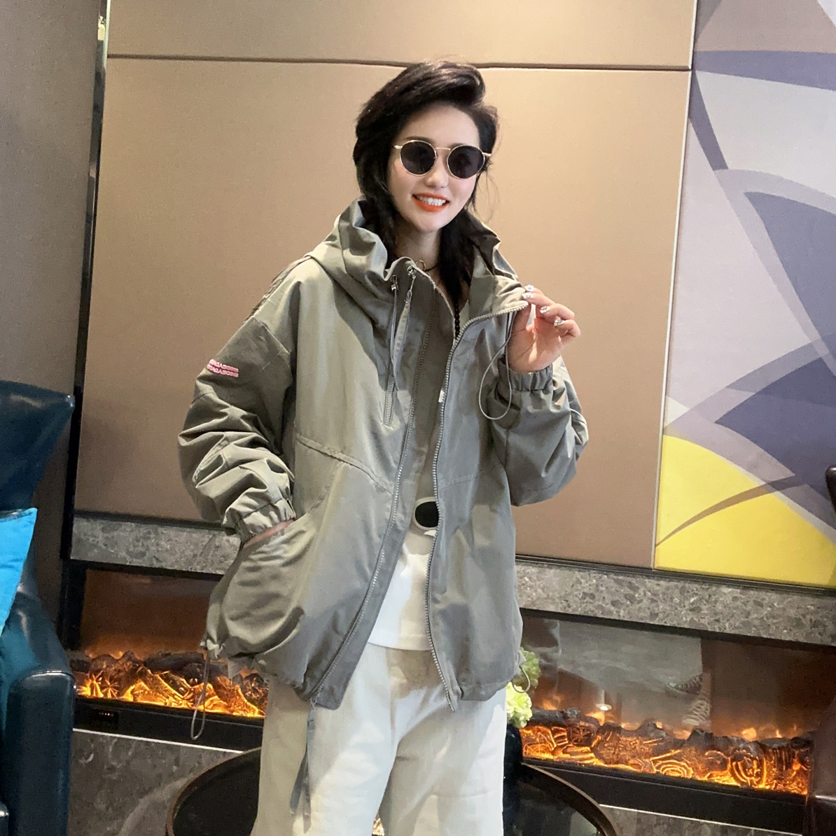 【鑫爷】双拉链学院风防风女连帽短外套秋装运动休风酷飒风9310