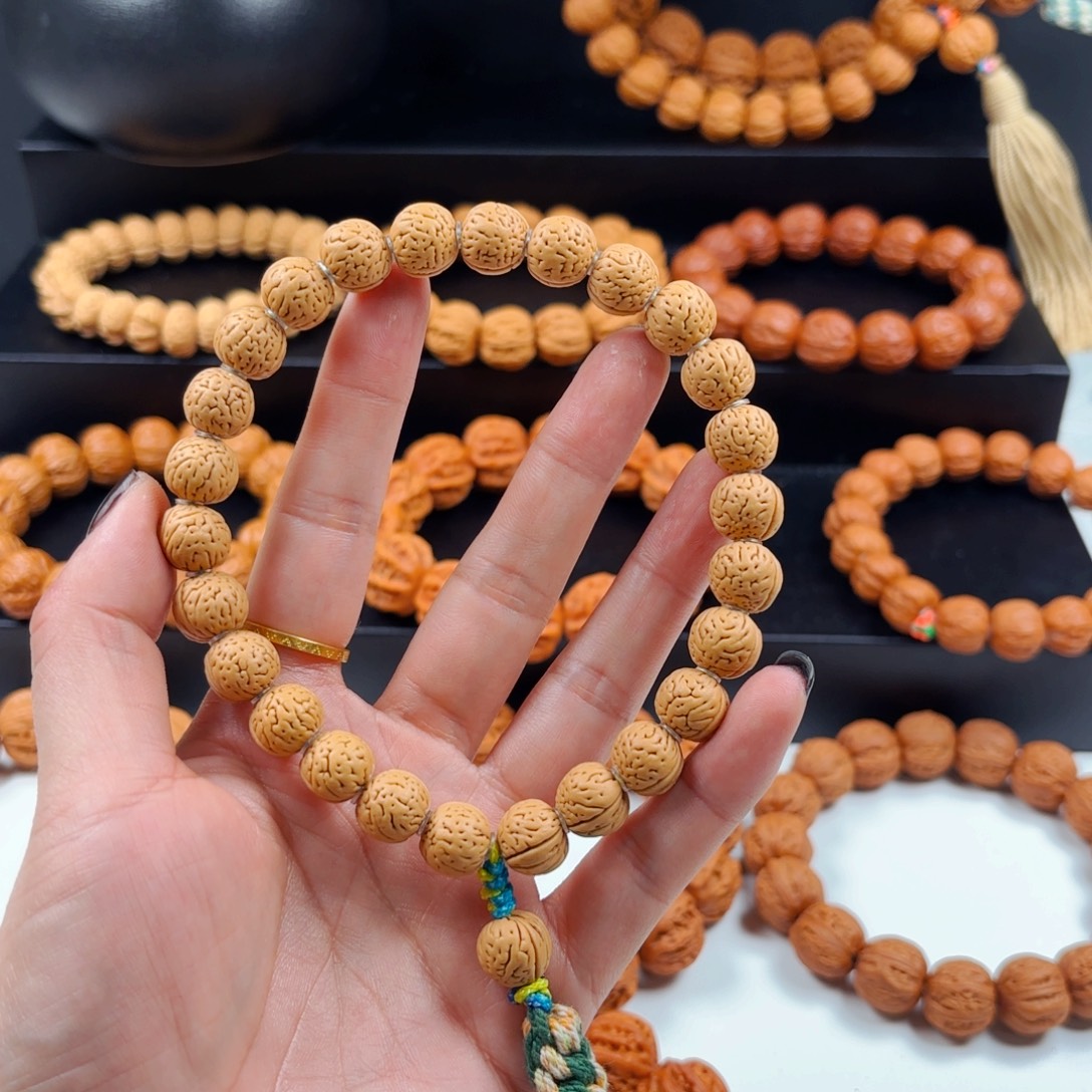G***i文玩核桃手串小核桃8