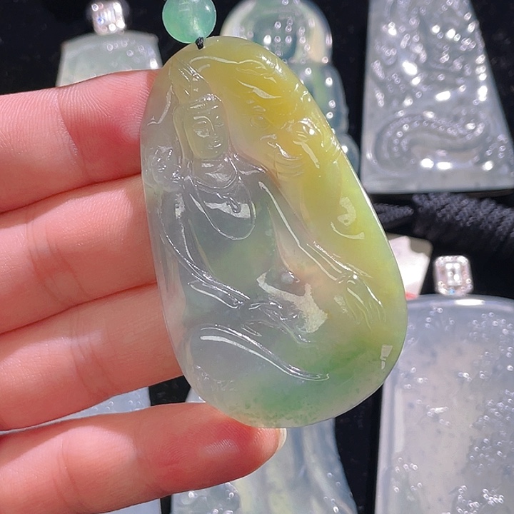 翡翠颈饰未镶嵌47，