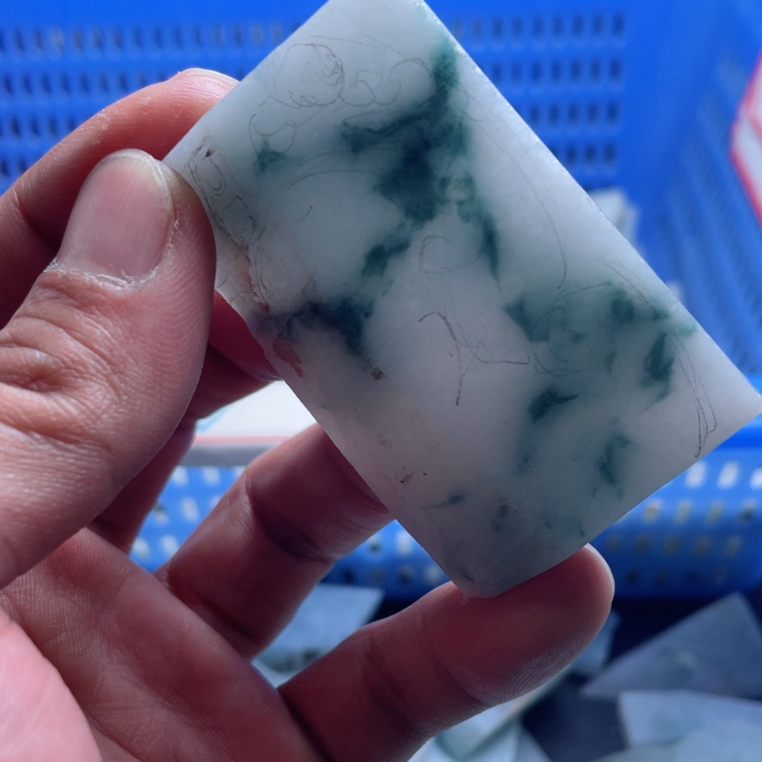 定制翡翠未镶嵌翡翠