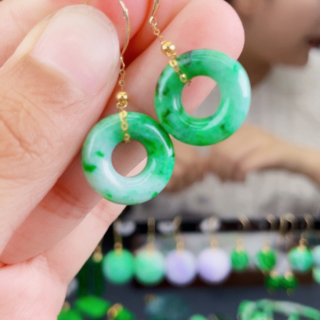 翡翠18K金镶嵌耳饰