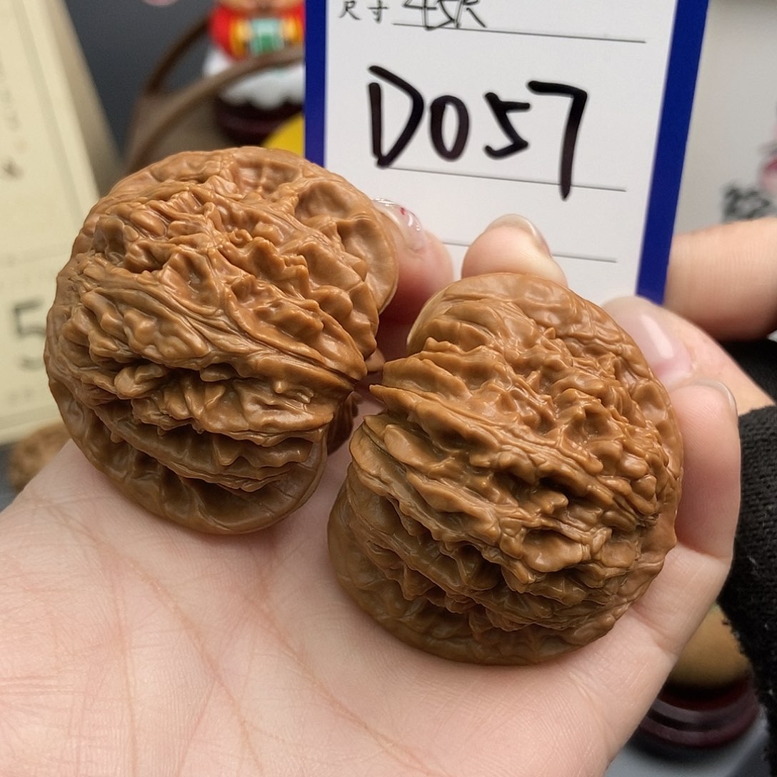 文玩核桃吊坠咸*45四座楼