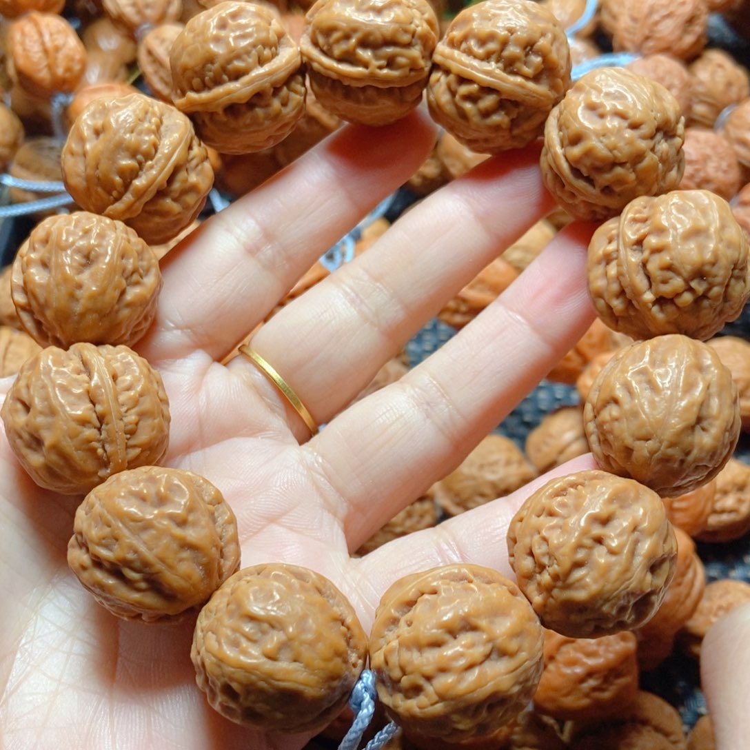 文玩核桃手串疙瘩纹