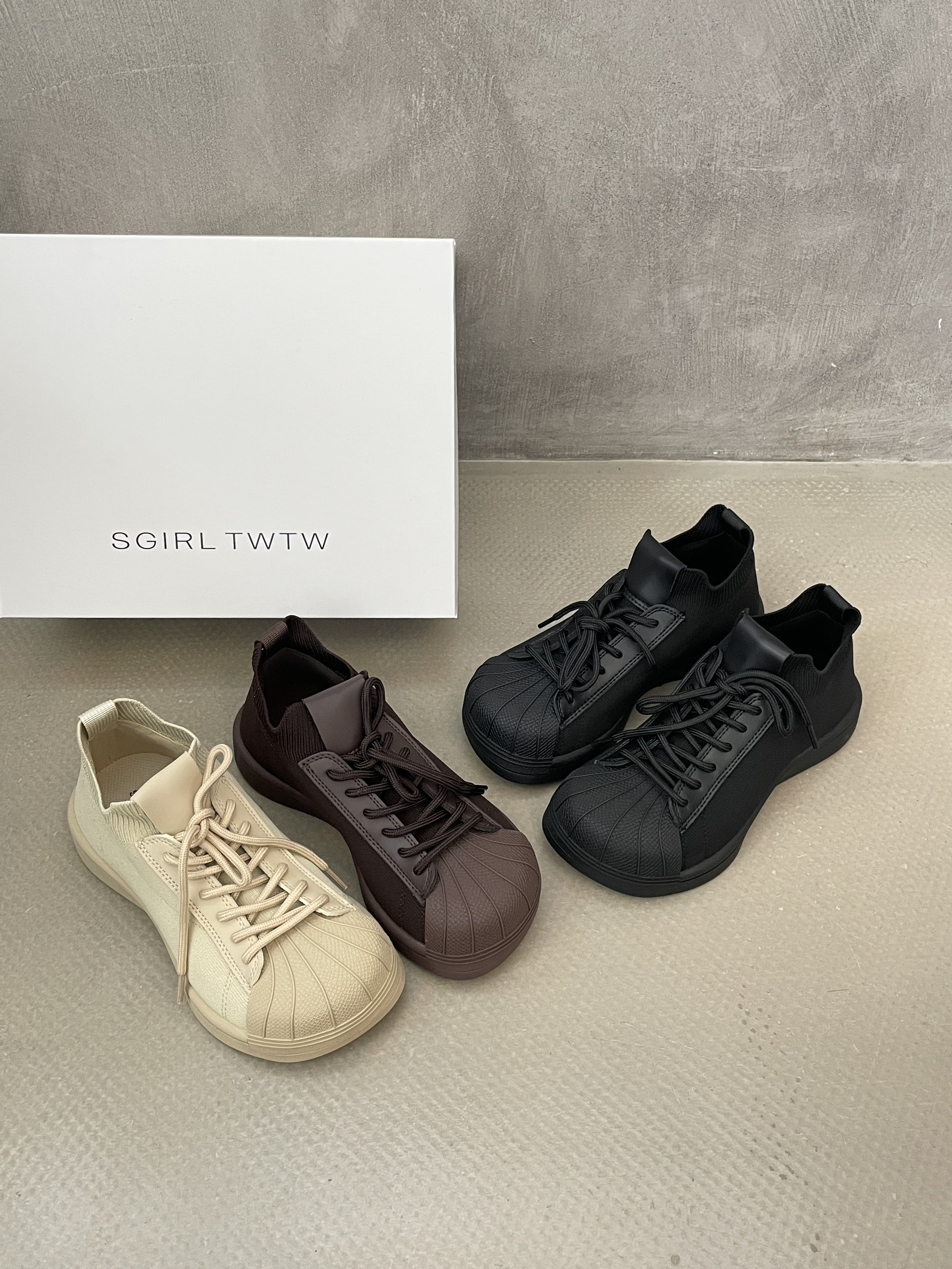SGIRL TWTW复古大头厚底弹力靴女时尚贝壳头低帮休闲鞋潮J368-5