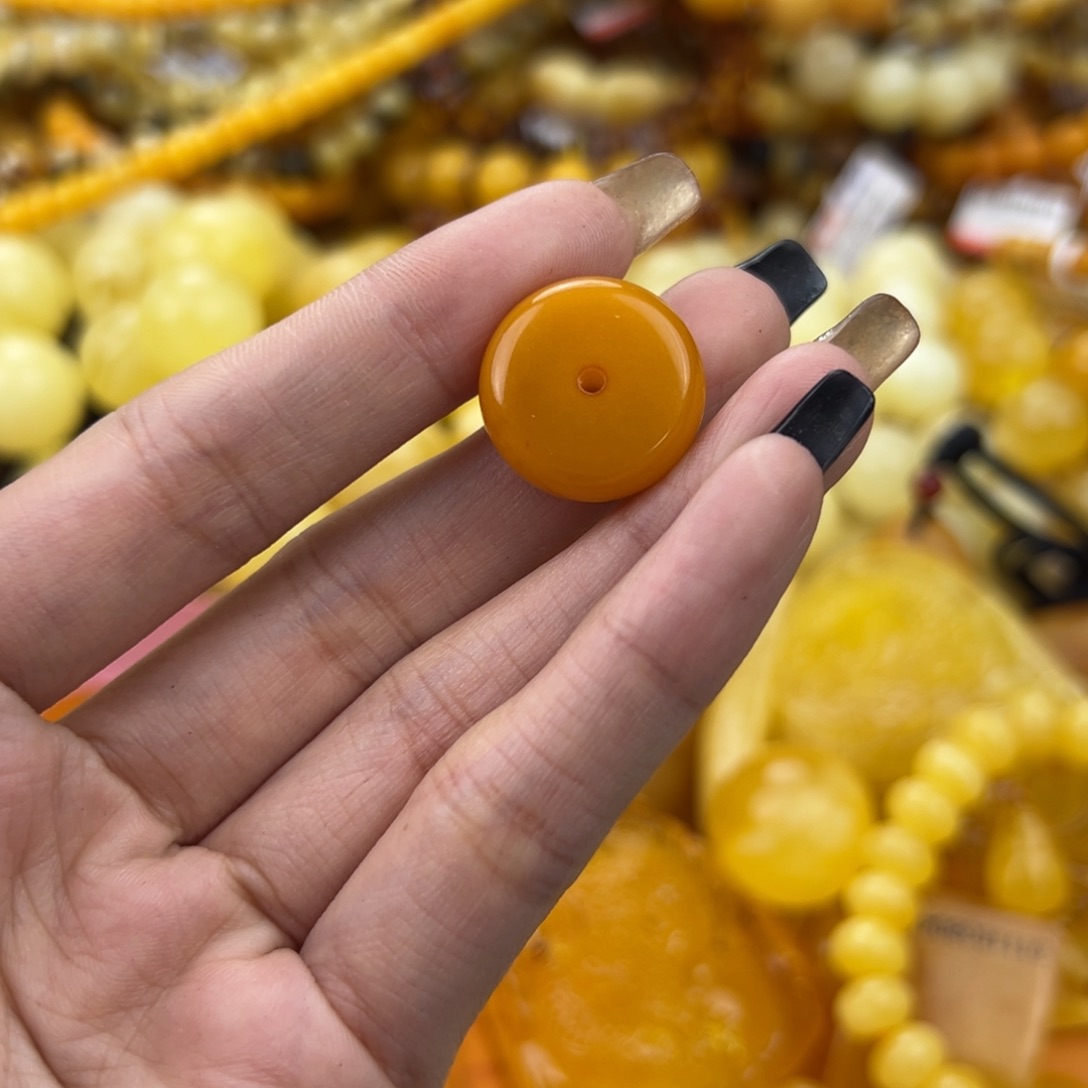 琥珀珠宝奇石未镶嵌
