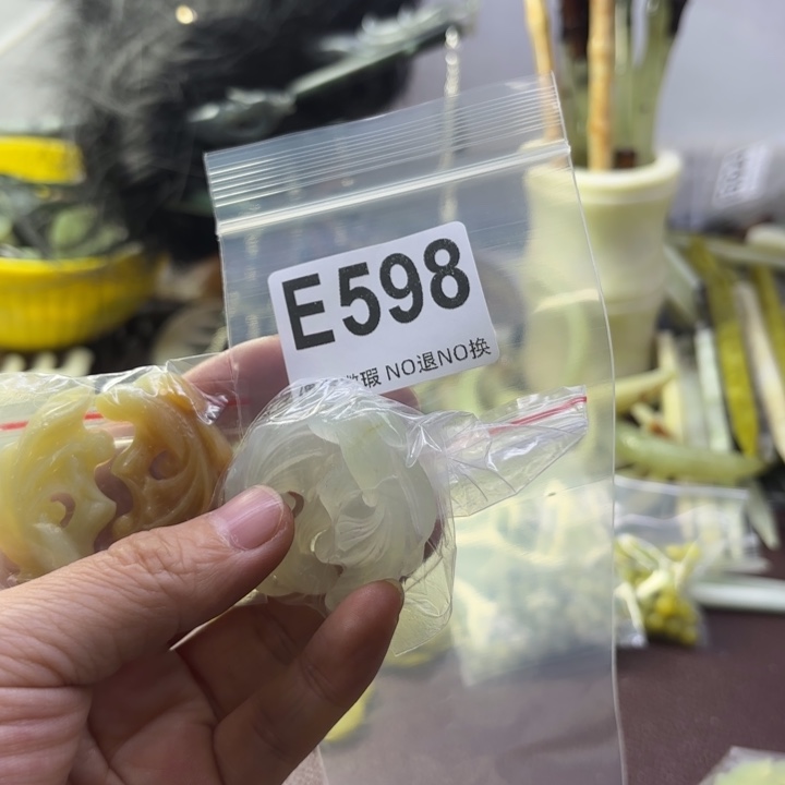 蛇纹石玉发饰合金是***谢