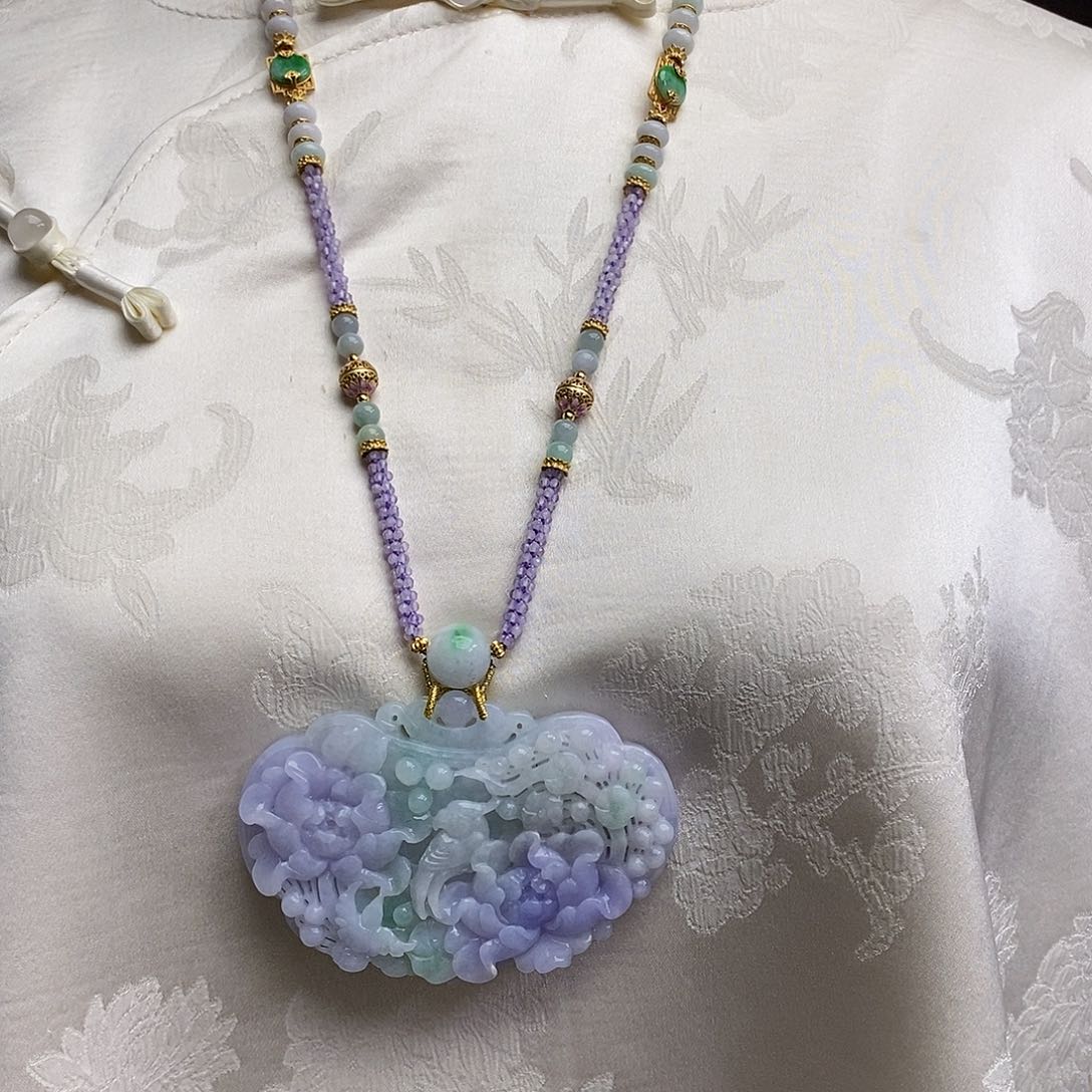 翡翠颈饰未镶嵌天然